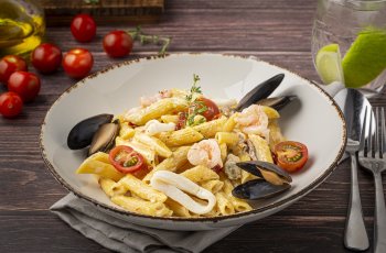 Пенне с морепродуктами